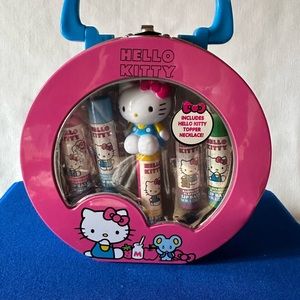 Hello Kitty lip gloss tin